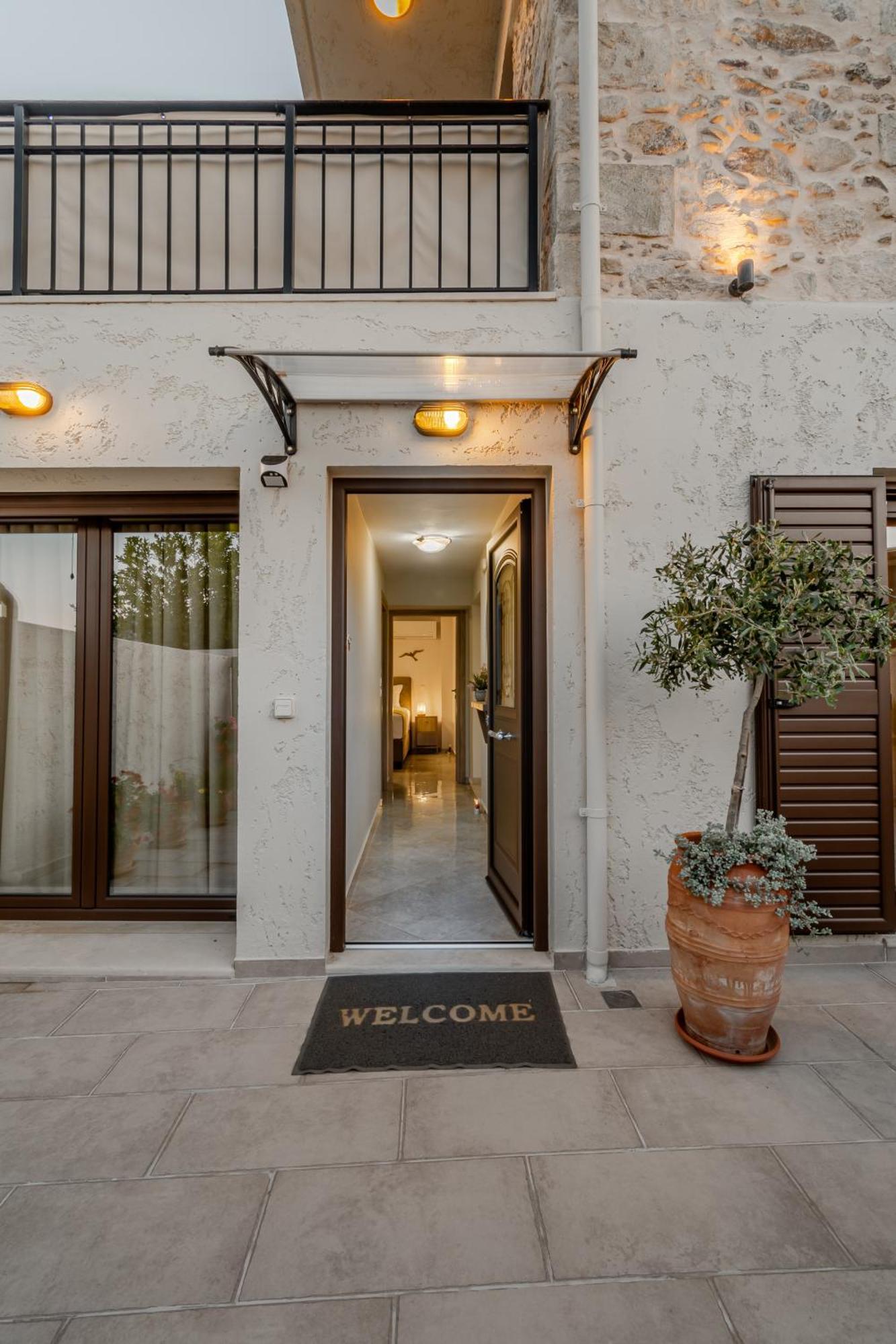 Casa Kastella, Private Jacuzzi & Bbq Facilities! Villa Angouseliana Exterior photo