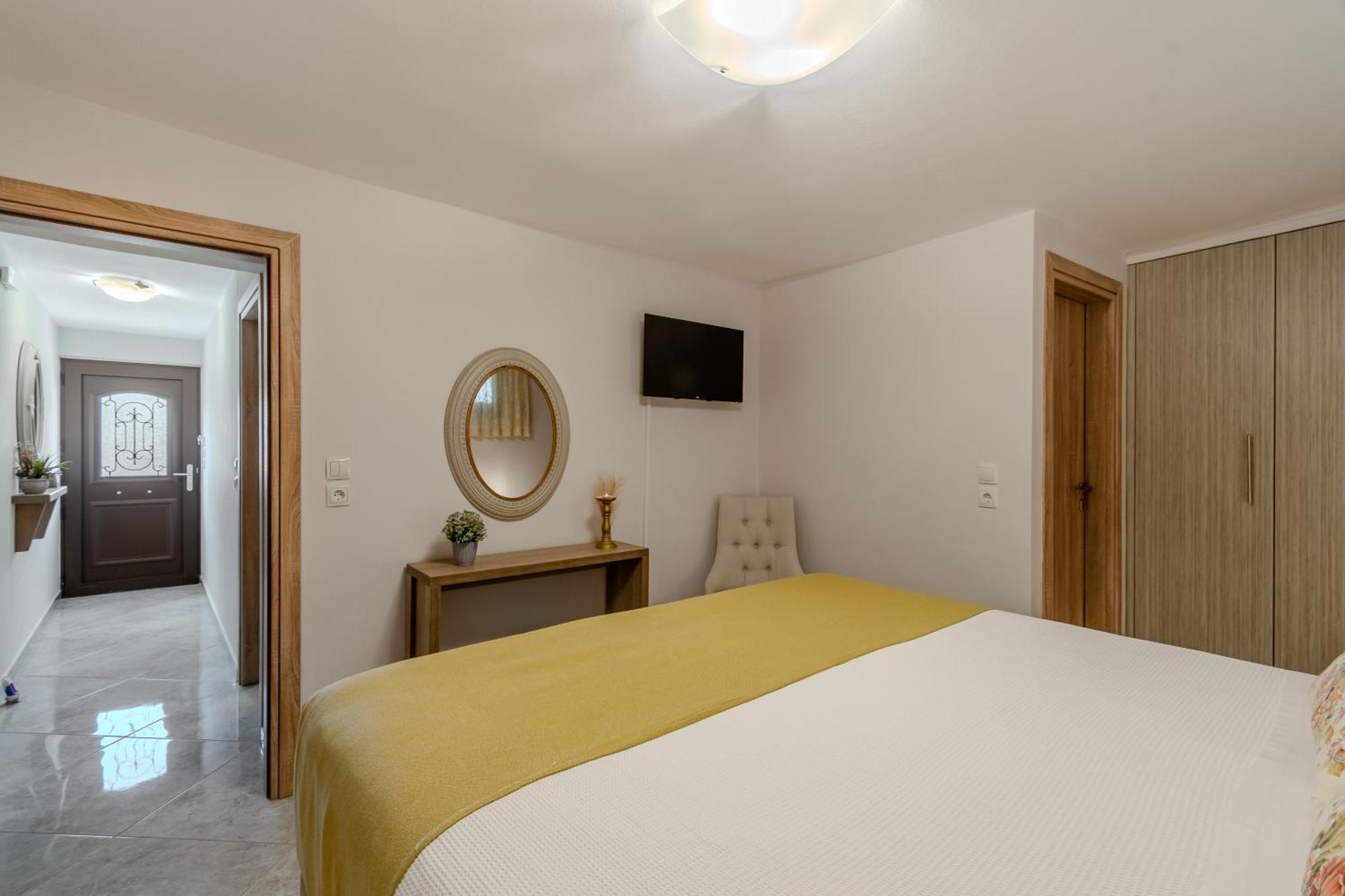 Casa Kastella, Private Jacuzzi & Bbq Facilities! Villa Angouseliana Exterior photo